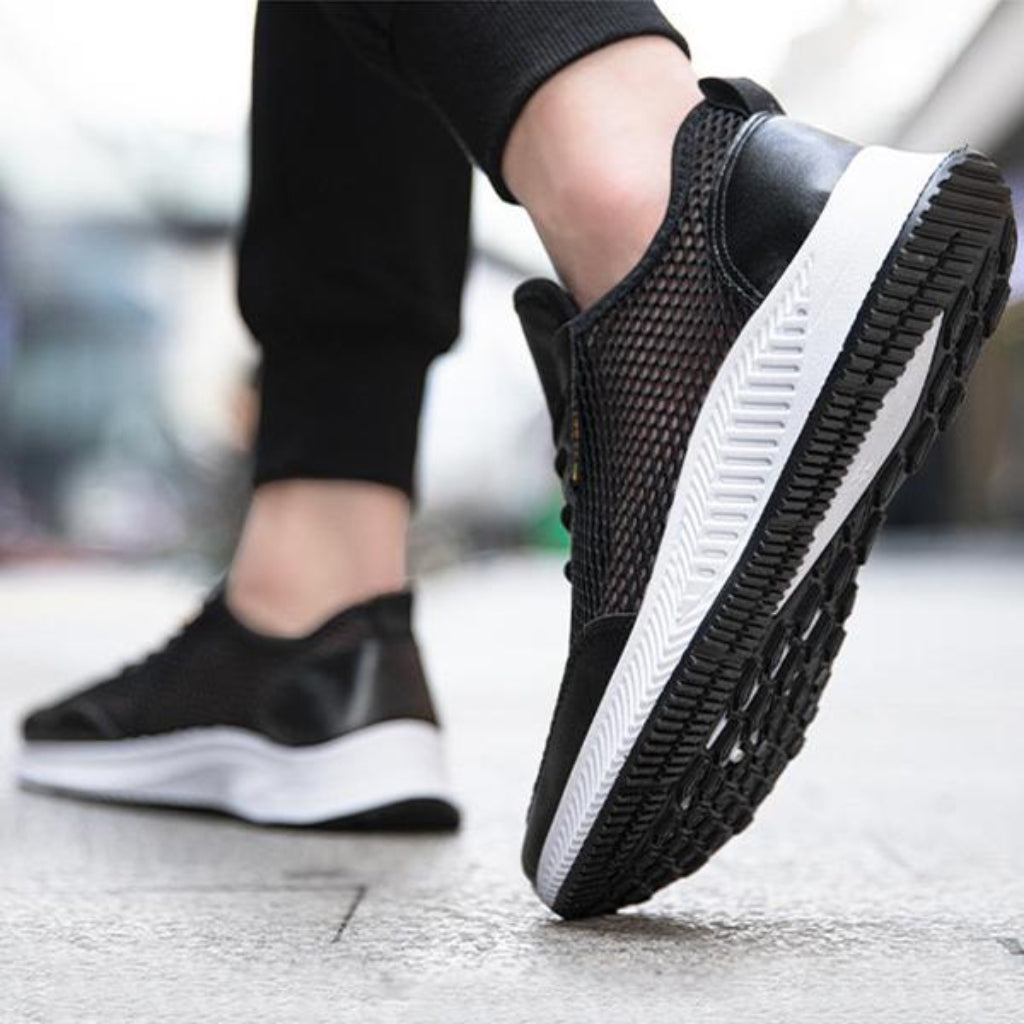 Sport Mesh Sneaker — Qara/Ağ